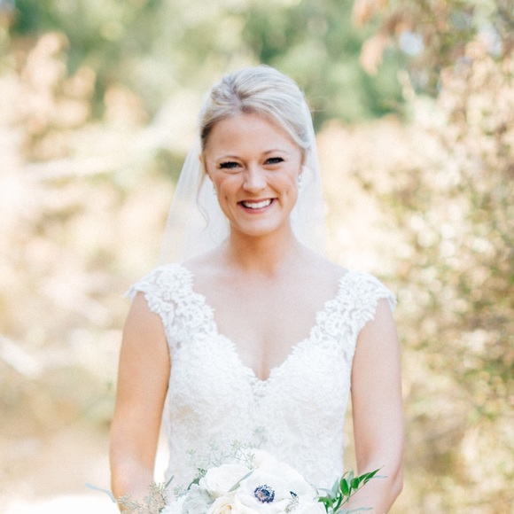 Meet your Posher, Elle - Picture 1 of 1